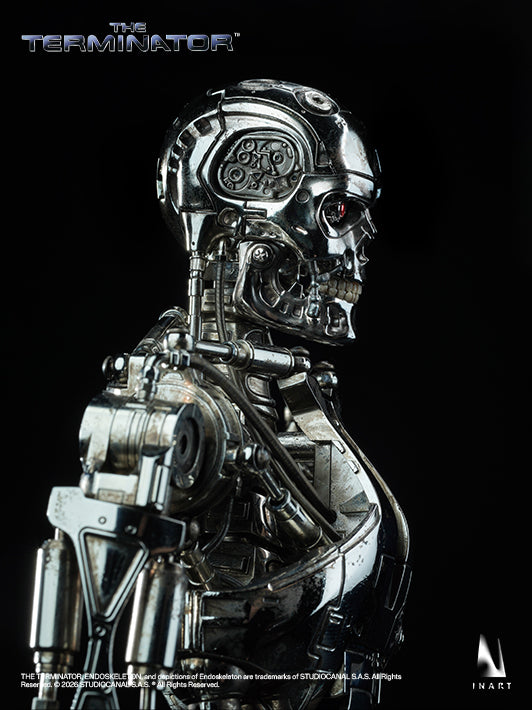 『ターミネーター』T-800 エンドスケルトン 1/6 可動フィギュア