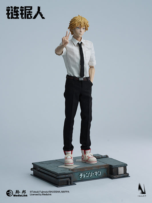 INART’s Denji figure, featuring multiple head sculpts and swappable hands.