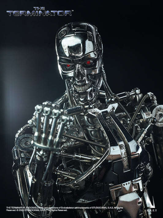 『ターミネーター』T-800 エンドスケルトン 1/6 可動フィギュア