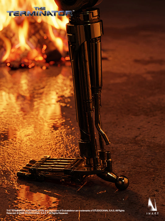 『ターミネーター』T-800 エンドスケルトン 1/6 可動フィギュア