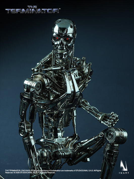 『ターミネーター』T-800 エンドスケルトン 1/6 可動フィギュア