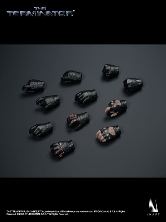 Set of interchangeable hands for INART T800 sixth scale figure