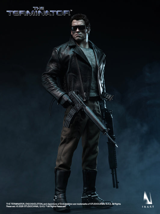 inart t800 1 6 figure showing battle damage, walking in a dynamic action pose