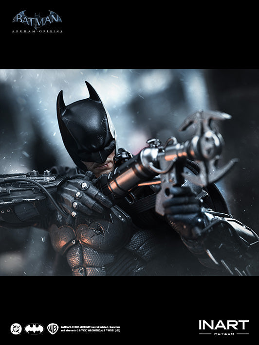 Batman: Arkham Origins - Batman (Battle Damaged Version) Action