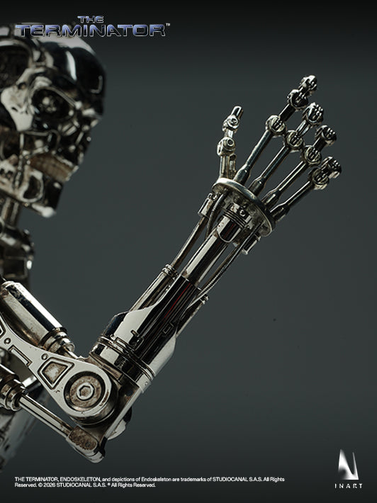『ターミネーター』T-800 エンドスケルトン 1/6 可動フィギュア