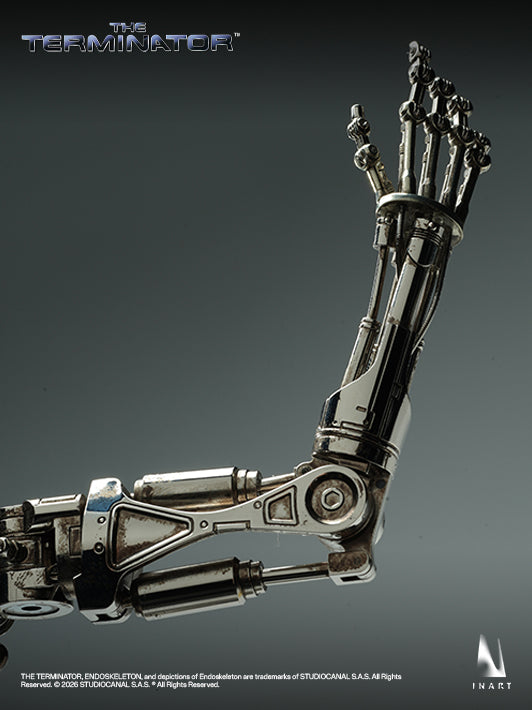 『ターミネーター』T-800 エンドスケルトン 1/6 可動フィギュア