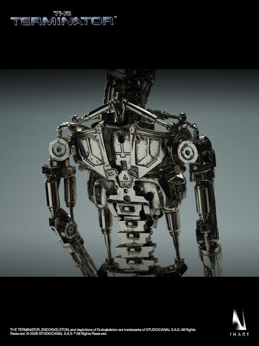 『ターミネーター』T-800 エンドスケルトン 1/6 可動フィギュア