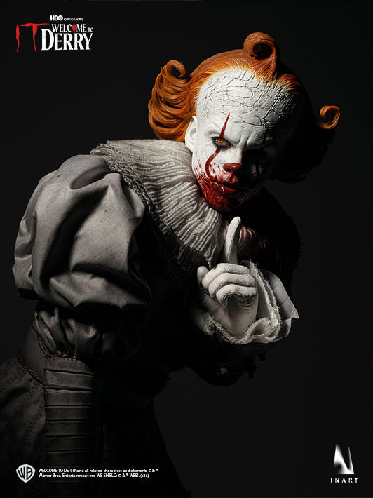 INART Pennywise 1/6 figure bloodstained head sculpt holding balloon string