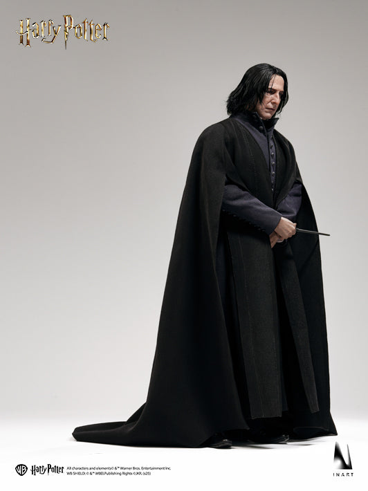 Professor Snape sculpture from Harry Potterand the Half Blood with lifelike appearance