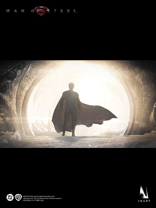 Silhouette of the INART Superman 1/6 figure inside an illuminated Kryptonian environment