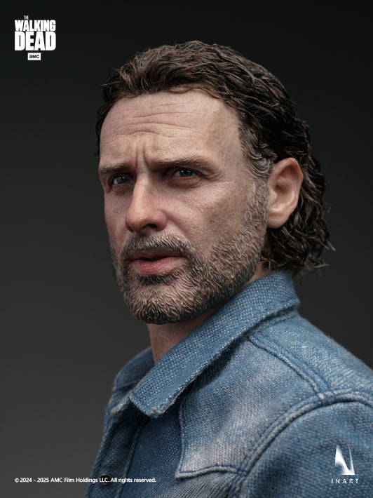 The Walking Dead Rick Grimes 1 6 collectible figure by INART, close-up of upper body sculpt and texture